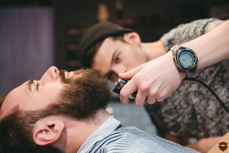 coiffeur-tondeuse-barbe-raser-wm coiffeur-tondeuse-barbe-raser-wm